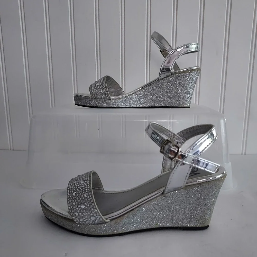 Chelsea Moreland Wedges Girls Size 2 Silver Ankle Strap Open Toe Glitter Jewel